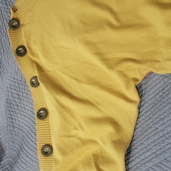 Top - Picture 7 of 9